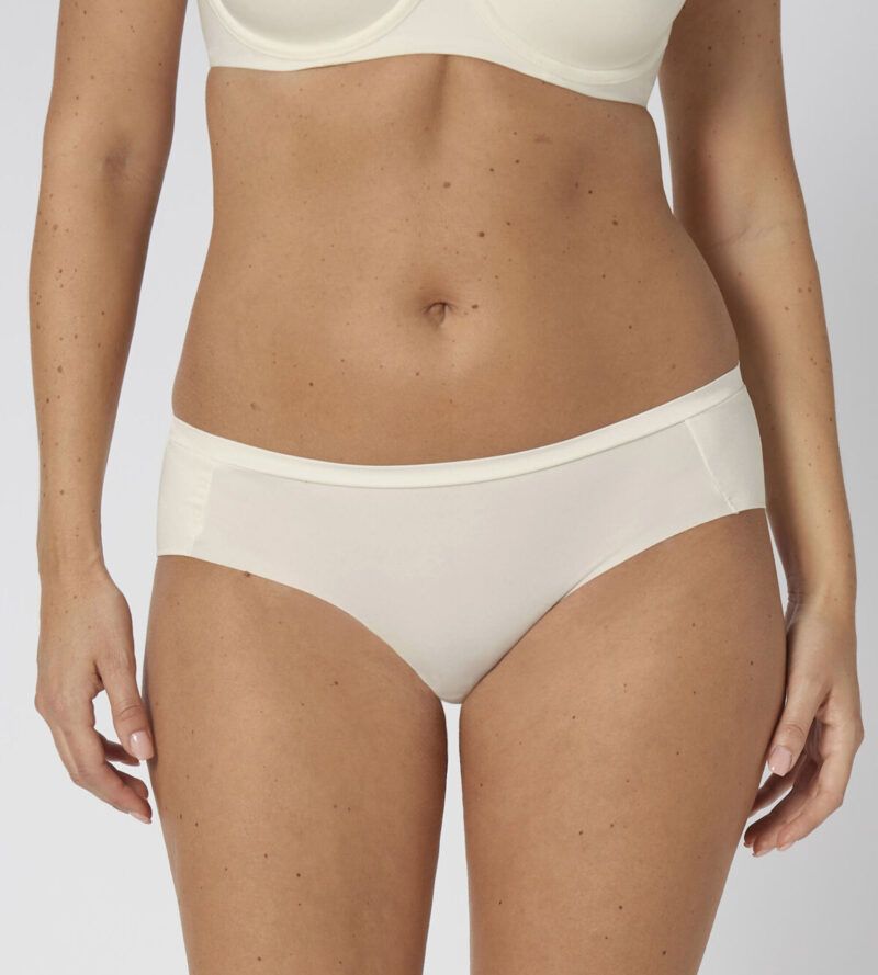 , Triumph BODY MAKE-UP SOFT TOUCH Hipster EX VANILLE, Lingerie By M